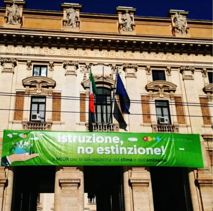 71199903_573001579904528_8032382480461856768_n